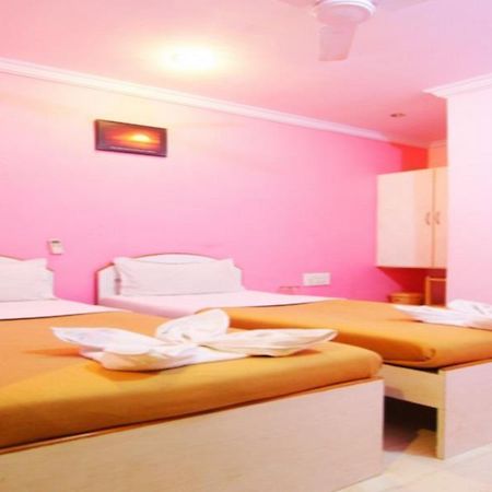 Anjali Inn Мумбаи Экстерьер фото